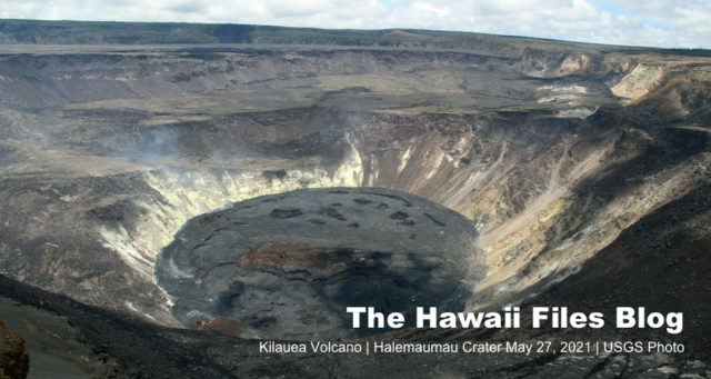 Kilauea Caldera - Halemaumau Crater