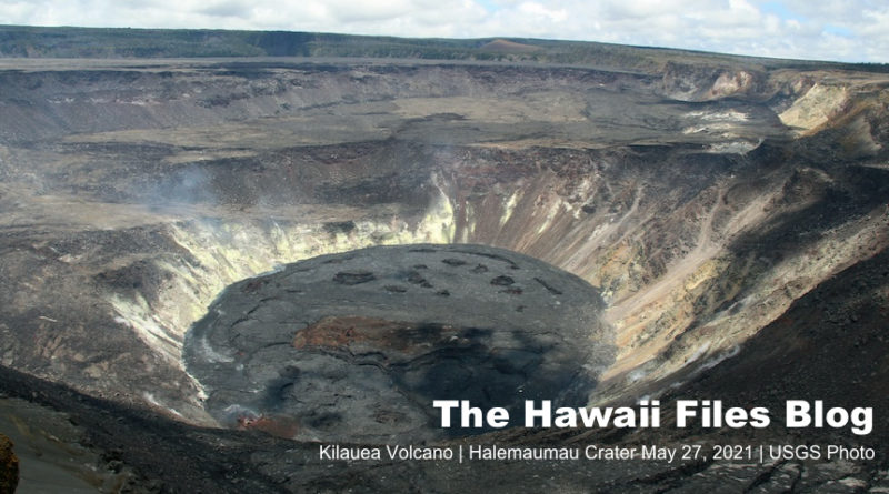 Kilauea Caldera - Halemaumau Crater